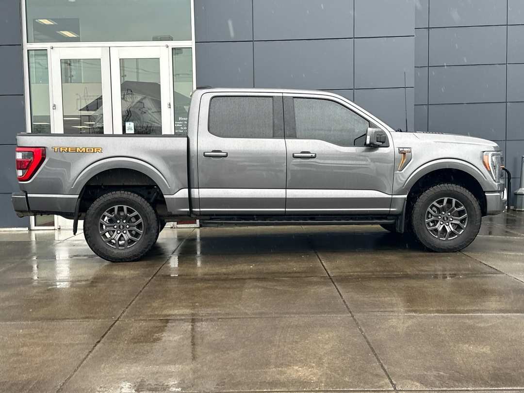 2023 Ford F-150 XL - Image 2