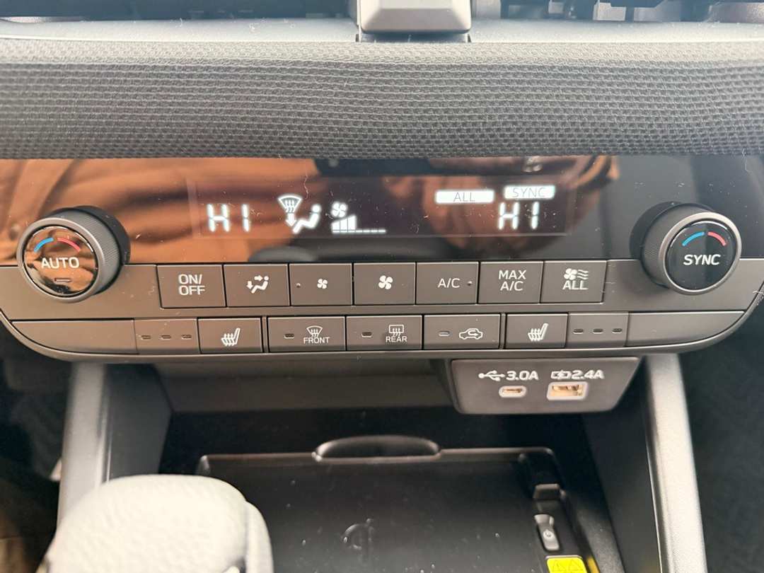 2026 Subaru Outback Limited XT - Image 37