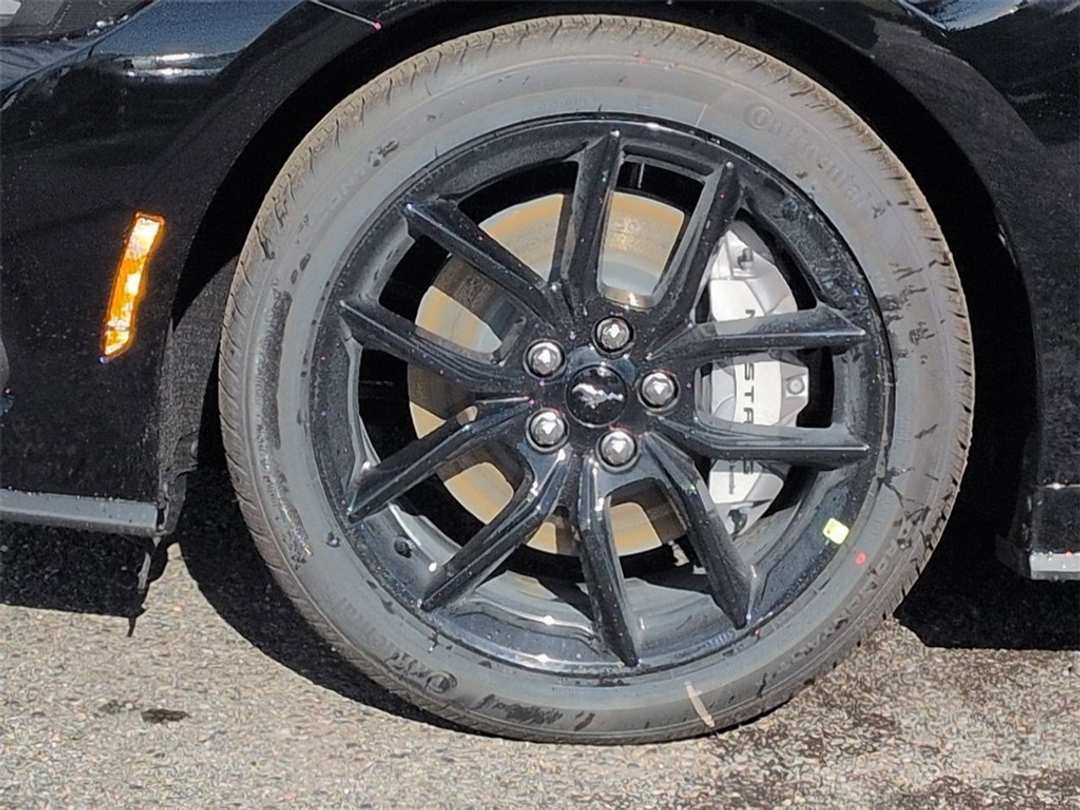 2026 Ford Mustang GT - Image 31