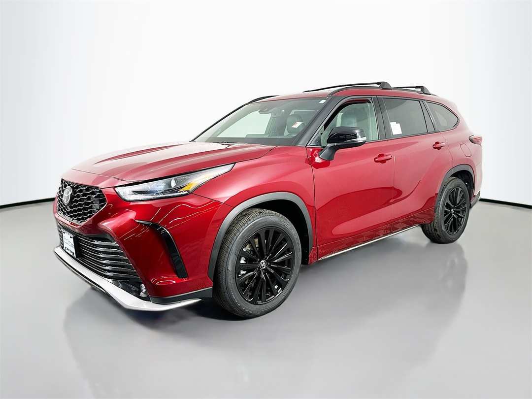 2026 Toyota Highlander XSE - Image 3