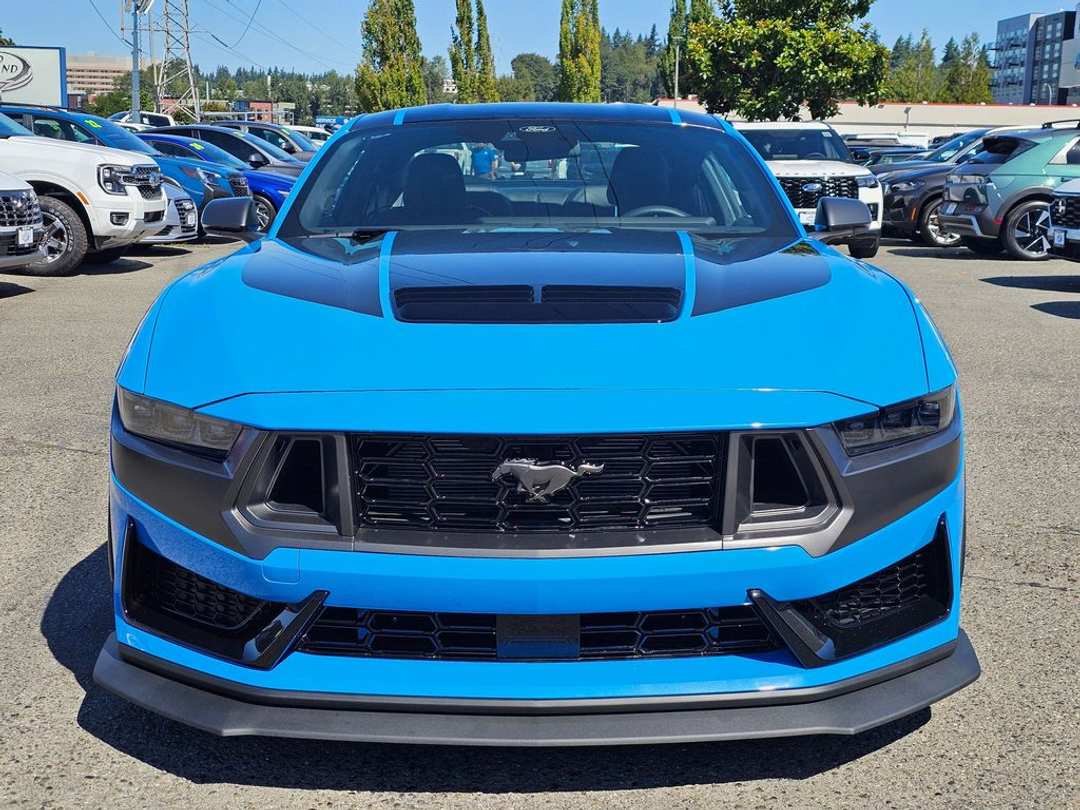 2025 Ford Mustang Dark Horse - Image 2