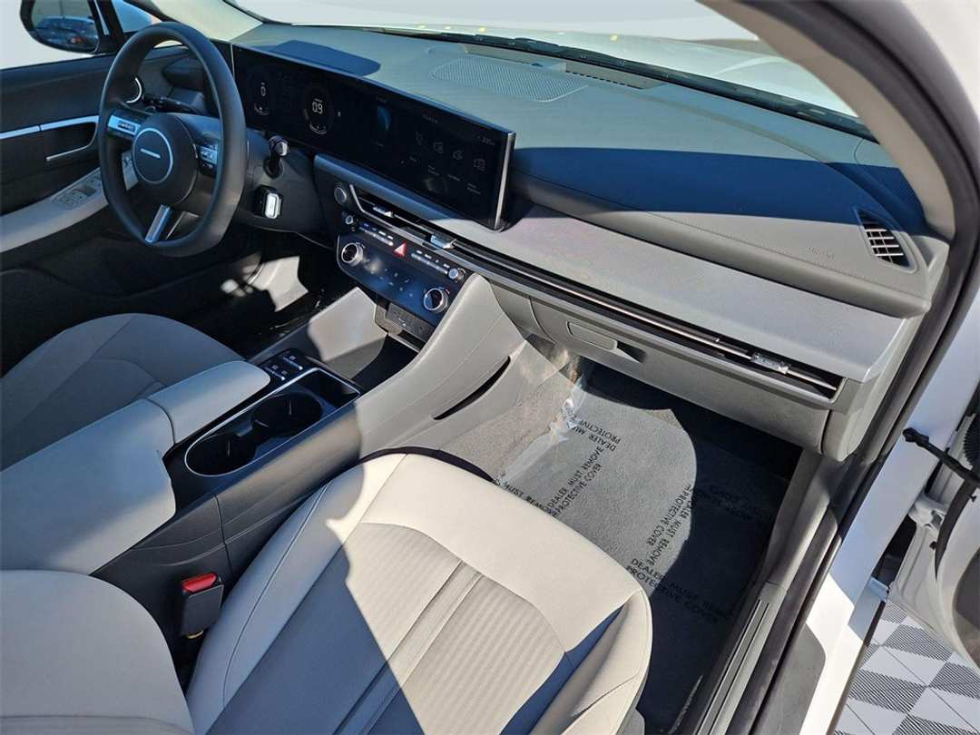 2025 Hyundai Sonata SEL - Image 28