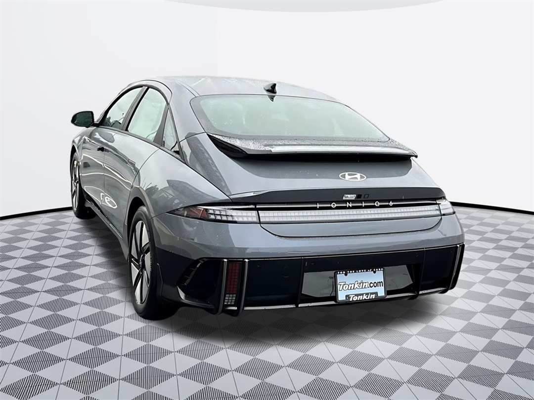 2025 Hyundai Ioniq 6 SE - Image 4