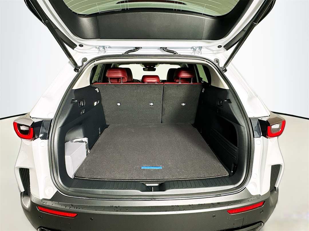 2026 MAZDA Cx-50 Premium - Image 28