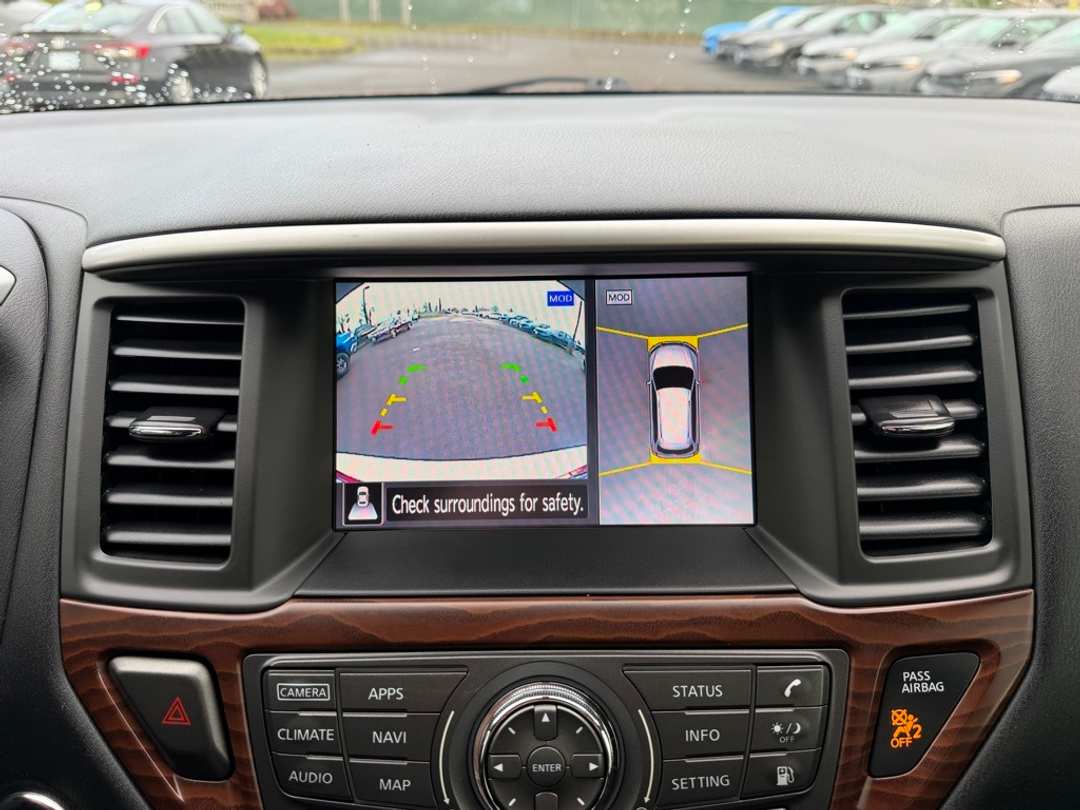 2019 Nissan Pathfinder Platinum - Image 23