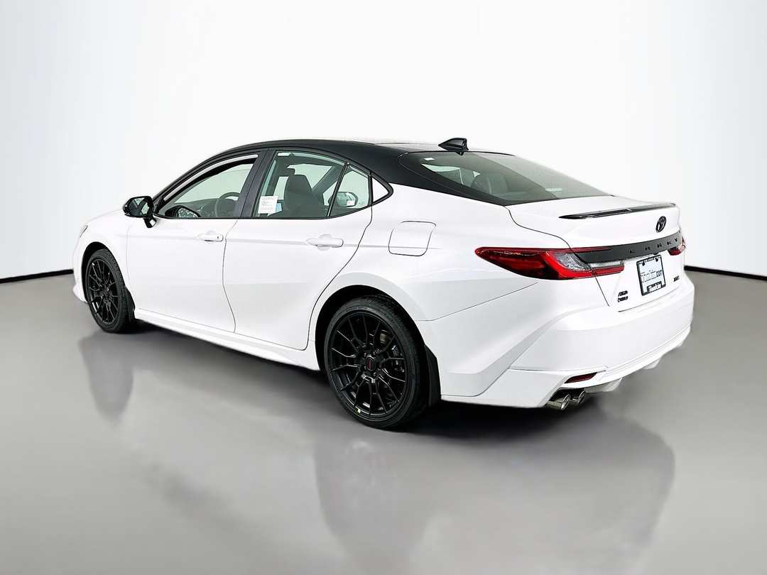 2026 Toyota Camry XSE - Image 5