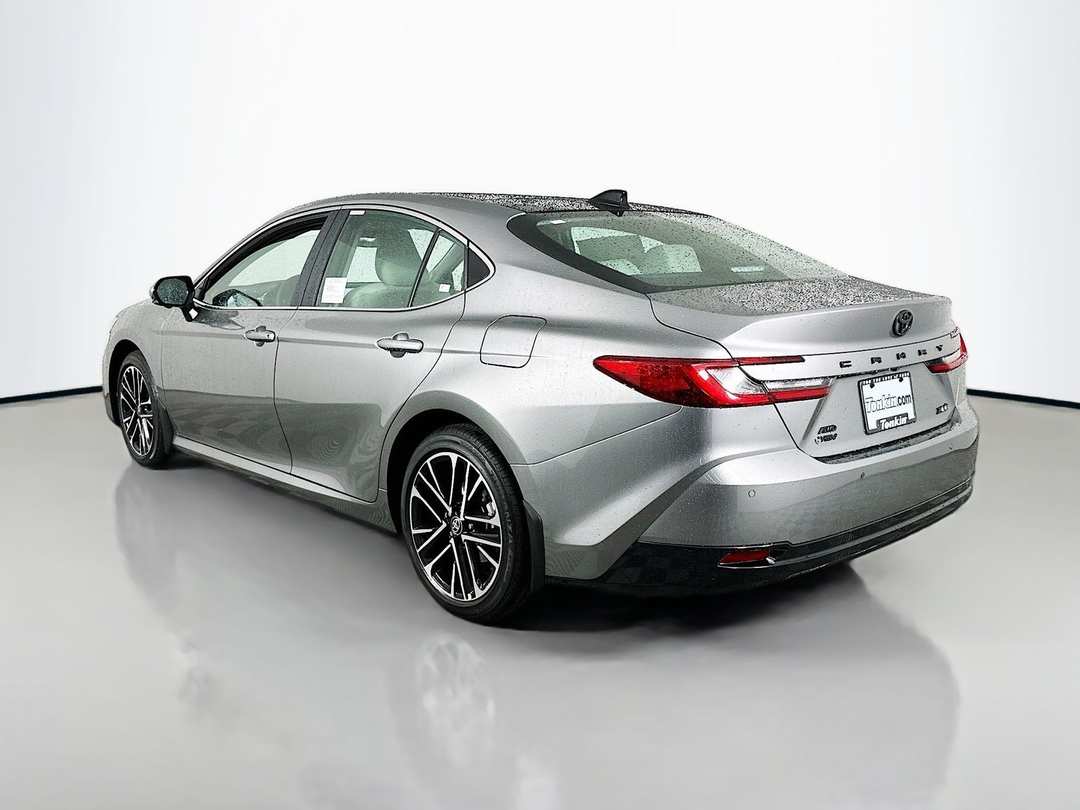 2026 Toyota Camry XSE - Image 5