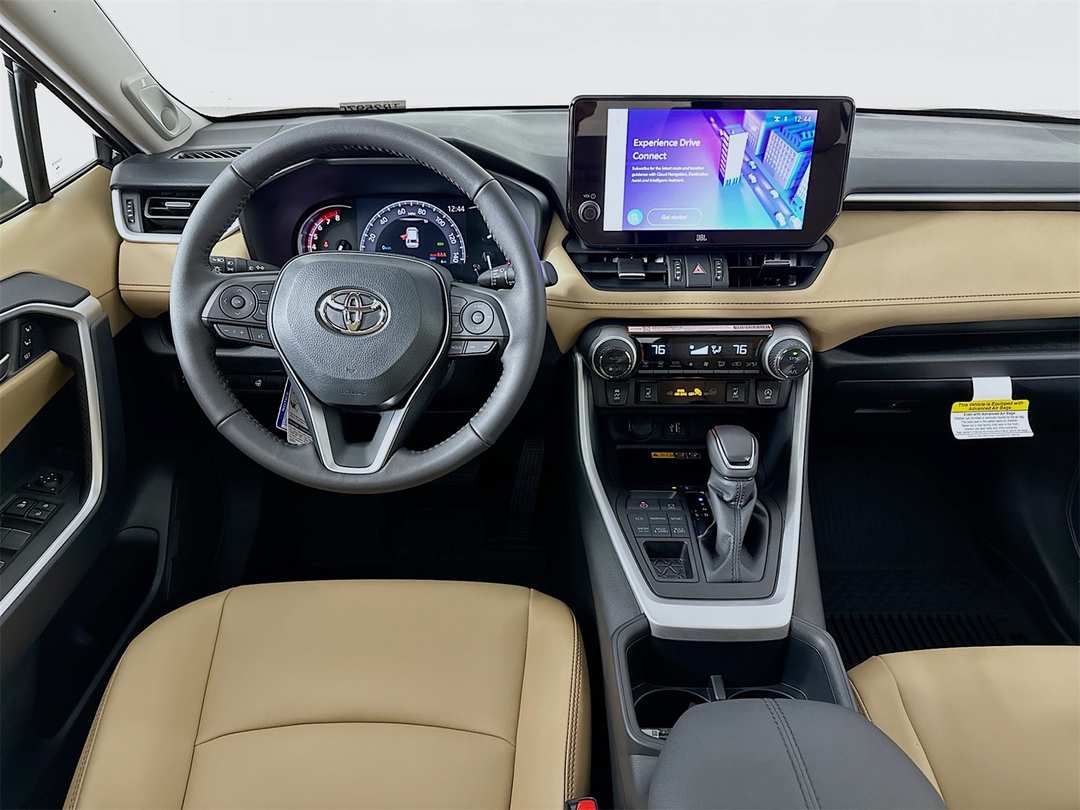 2025 Toyota Rav4 XLE Premium - Image 24