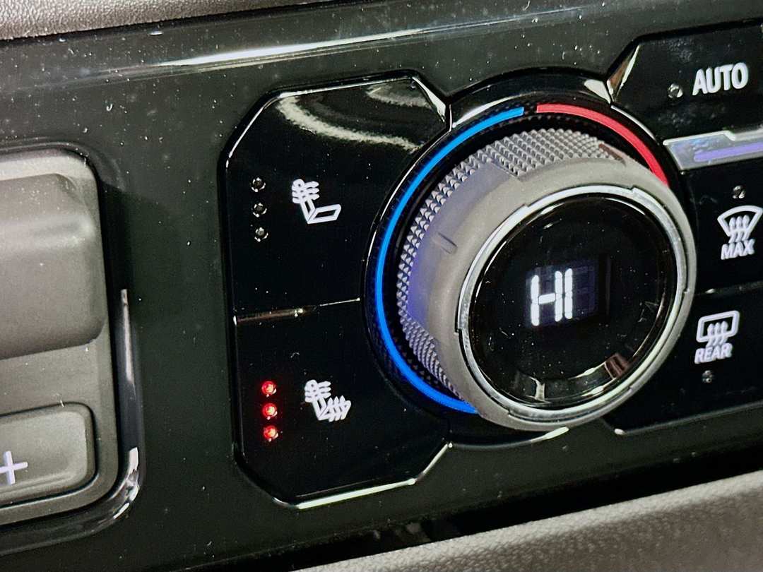 2026 Chevrolet Silverado 2500Hd LT - Image 21