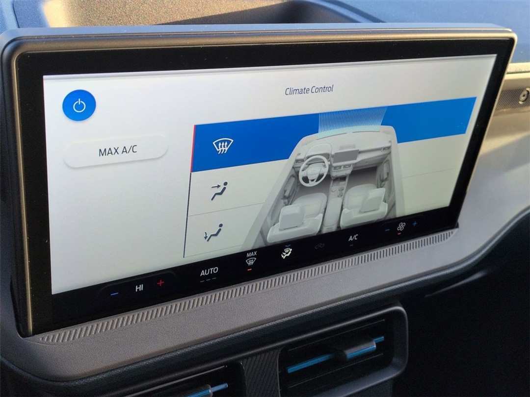 2026 Ford Maverick Lobo Standard - Image 21