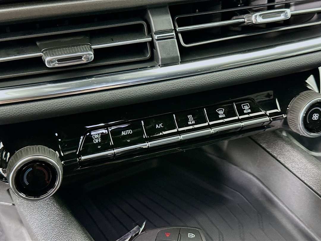 2026 Chevrolet Equinox Ev LT - Image 16