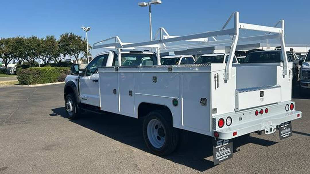 2025 Ford F-550Sd XL - Image 3