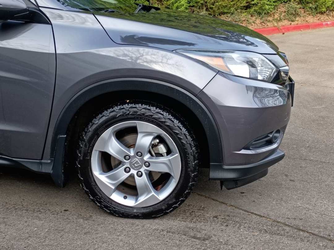 2016 Honda HR-V EX - Image 2