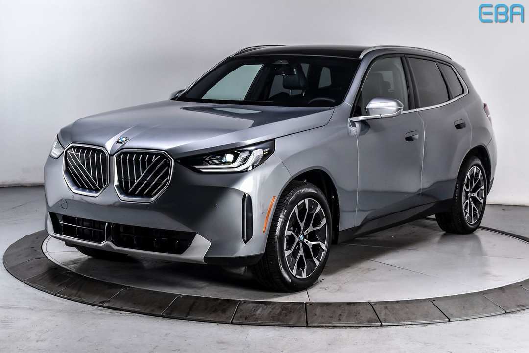2025 BMW X3 30 xDrive - Image 2
