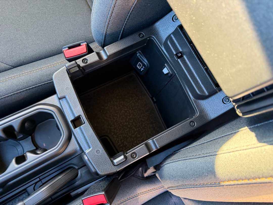 2026 Jeep Wrangler Sport - Image 25