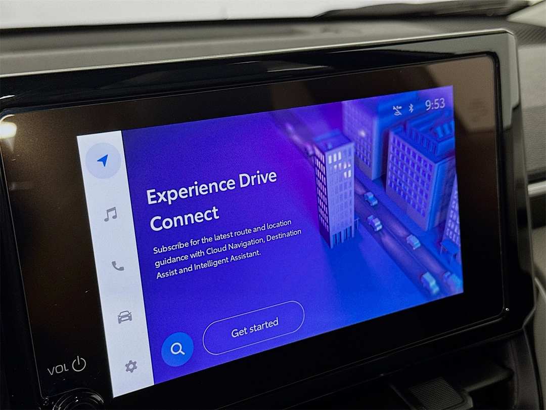 2026 Toyota Corolla Cross L - Image 13