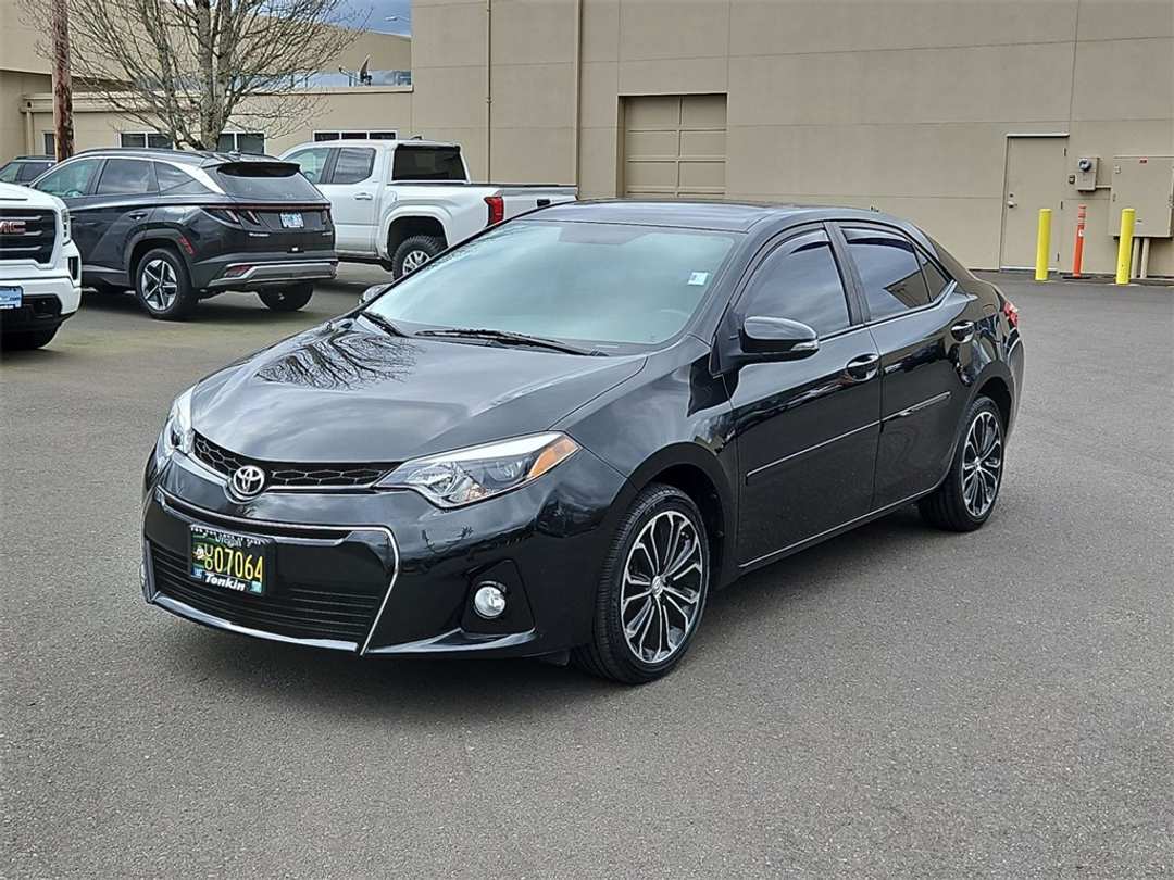 2016 Toyota Corolla S - Image 2