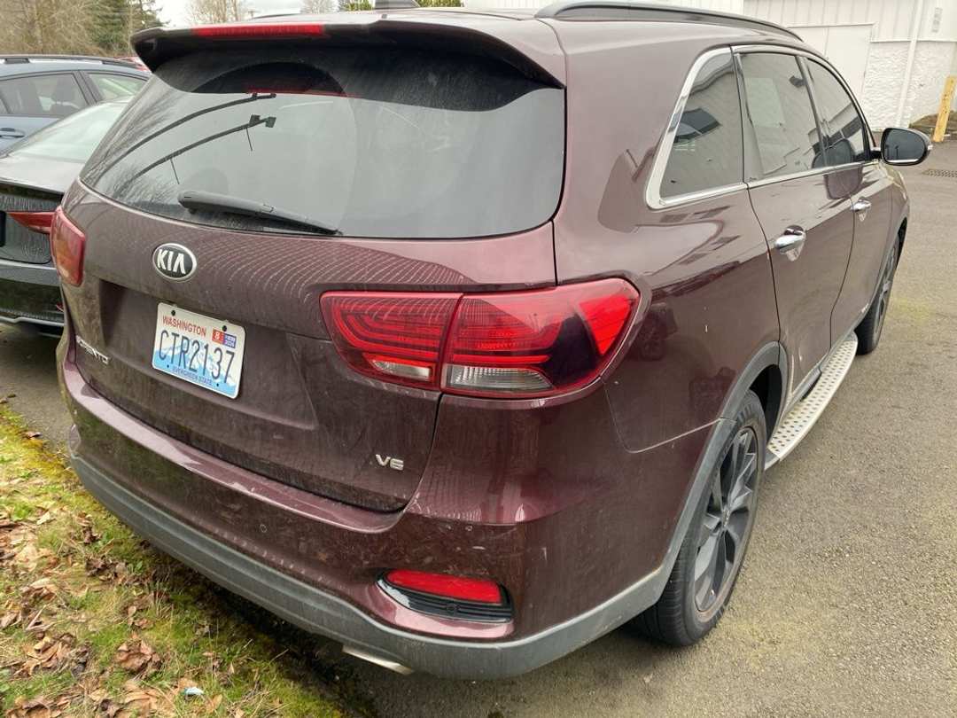 2020 Kia Sorento S - Image 2