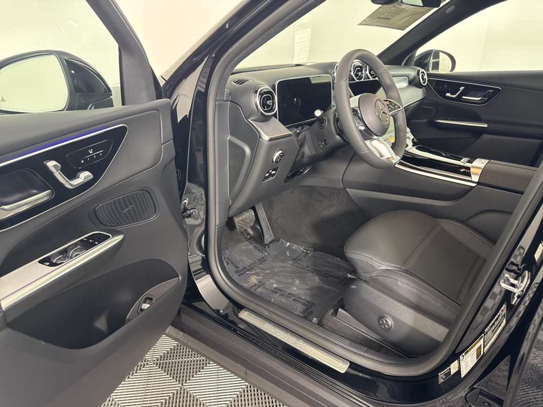 2026 Mercedes-Benz GLC GLC 300 - Image 22