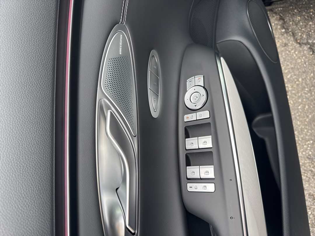 2026 Genesis Gv70 2.5T Advanced - Image 16