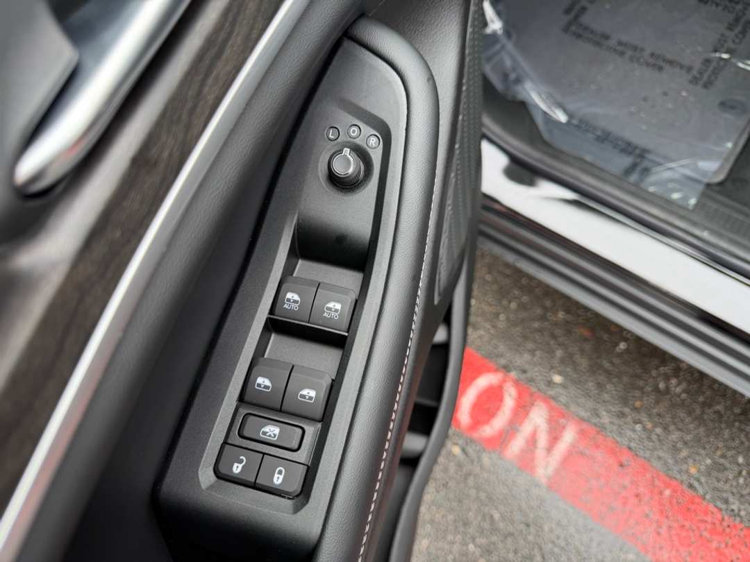 2026 Jeep Grand Cherokee Limited - Image 14