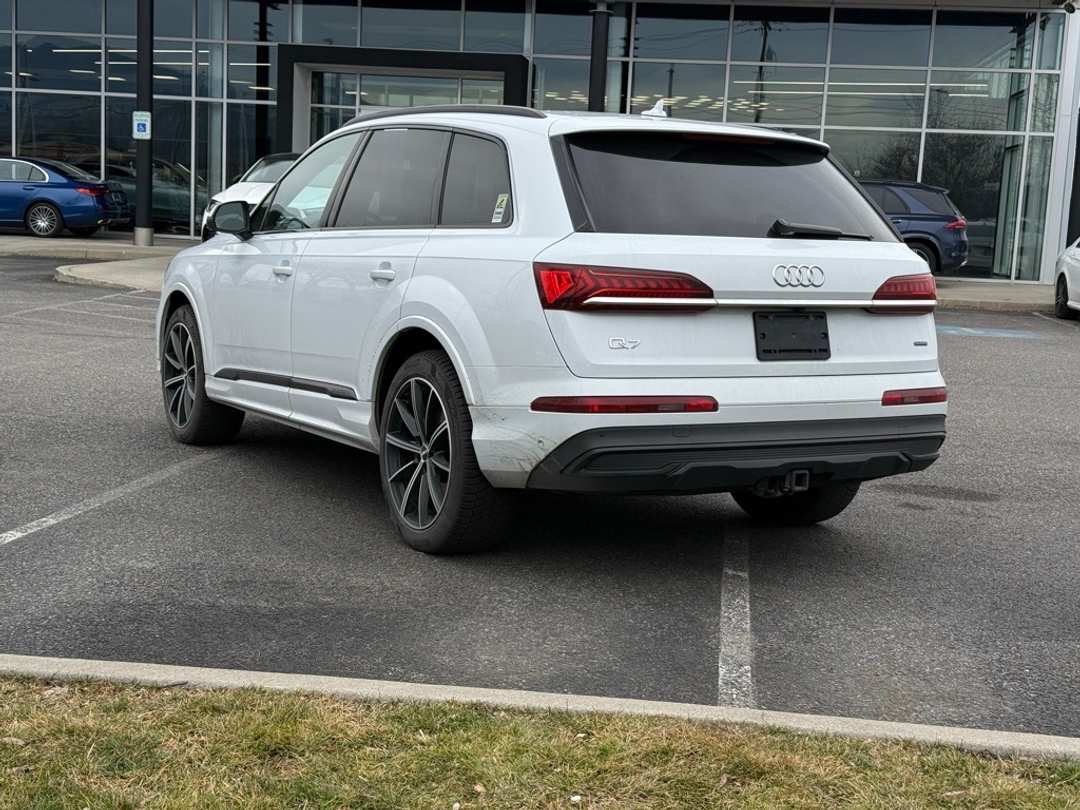 2021 Audi Q7 55 Premium Plus - Image 5