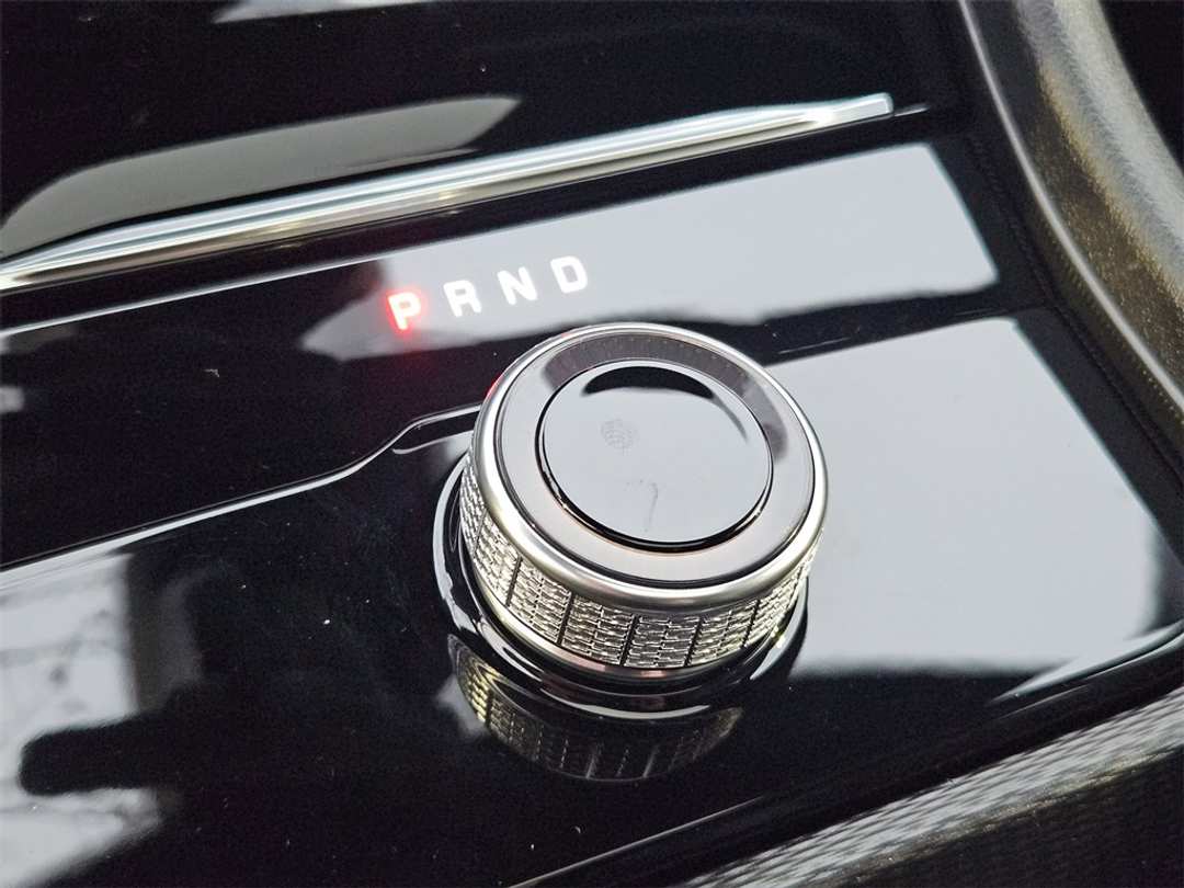 2025 Jeep Grand Cherokee Altitude X - Image 18