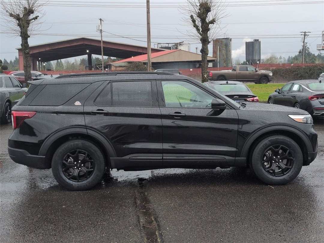 2022 Ford Explorer Timberline - Image 6