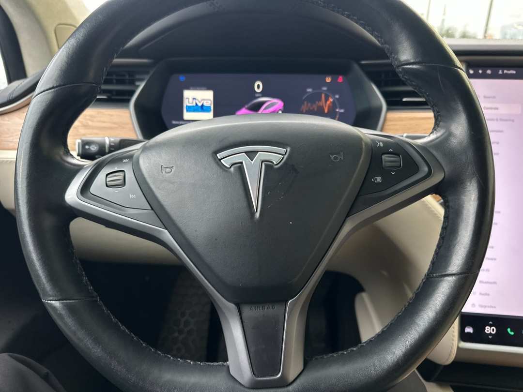 2018 Tesla Model X 100D - Image 20