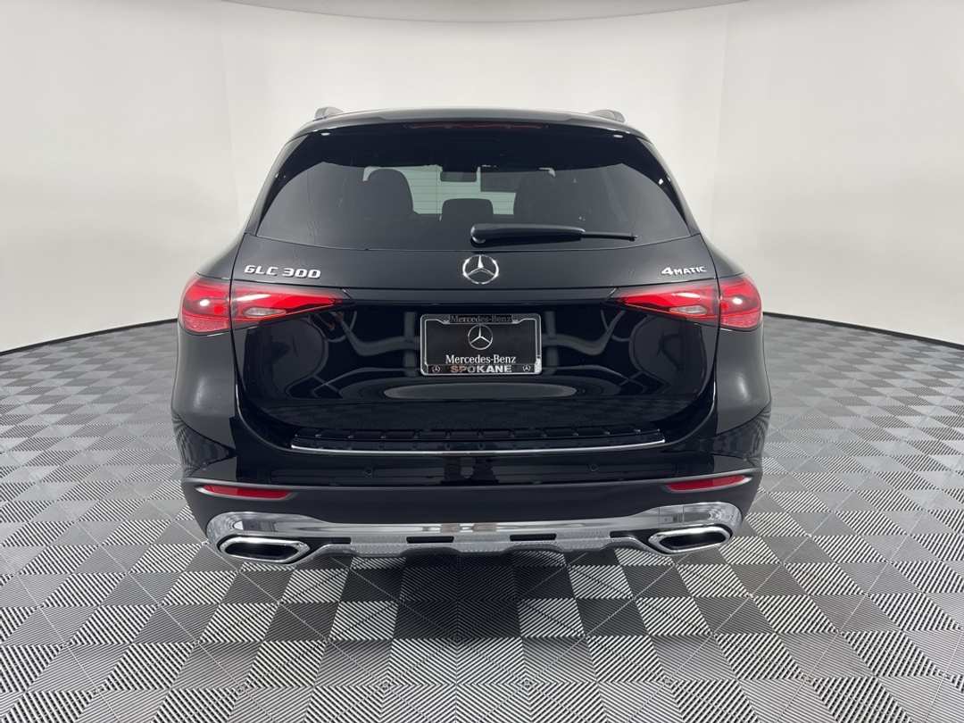 2026 Mercedes-Benz GLC GLC 300 - Image 5
