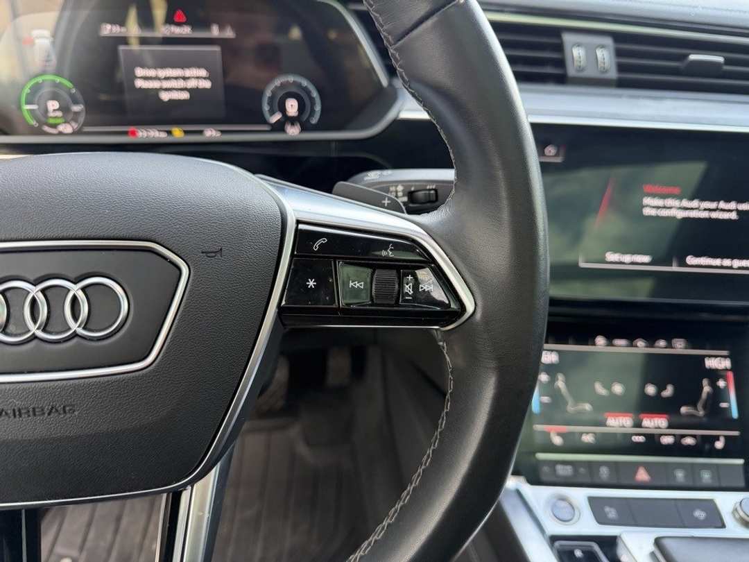 2022 Audi E-Tron sportback S line Premium - Image 19