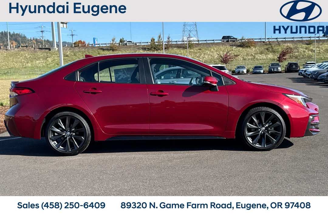 2024 Toyota Corolla SE - Image 2