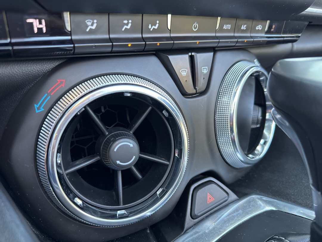 2016 Chevrolet Camaro 1LT - Image 29