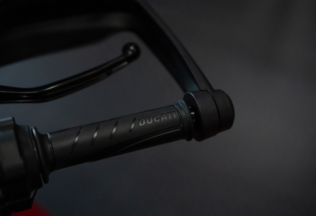 2025 Ducati Hypermotard 698 Mono - Image 9