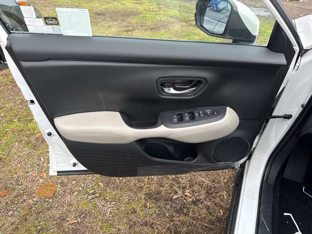 2026 Honda HR-V LX - Image 10