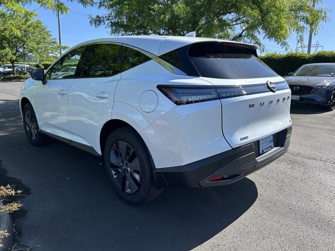 2025 Nissan Murano SL - Image 7