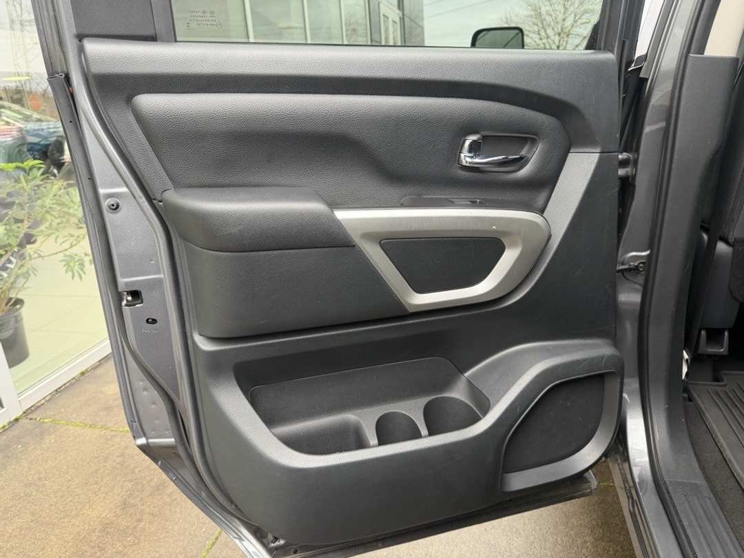2020 Nissan Titan SV - Image 28