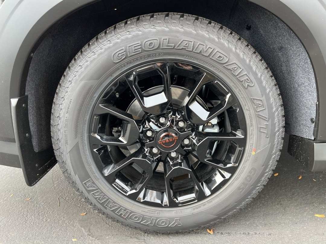 2026 Nissan Armada PRO4X - Image 8