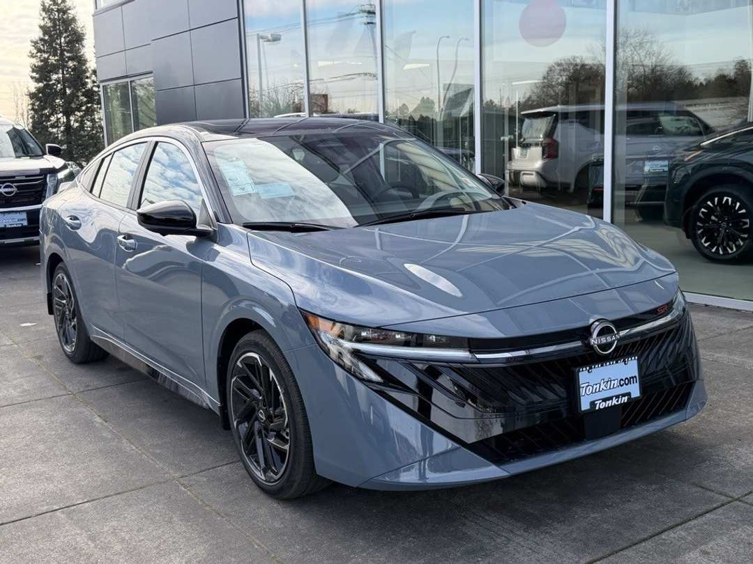 2026 Nissan Sentra SR - Image 2