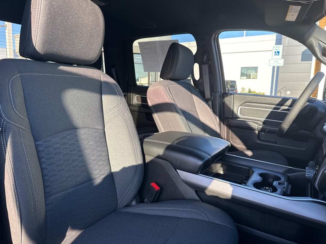 2026 Ram 2500 Big Horn - Image 30