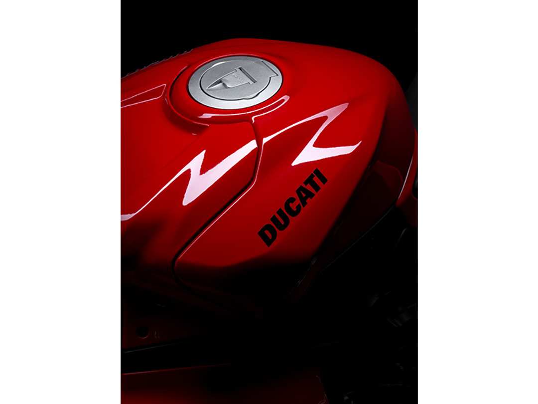 2026 Ducati Panigale V2 - Image 19