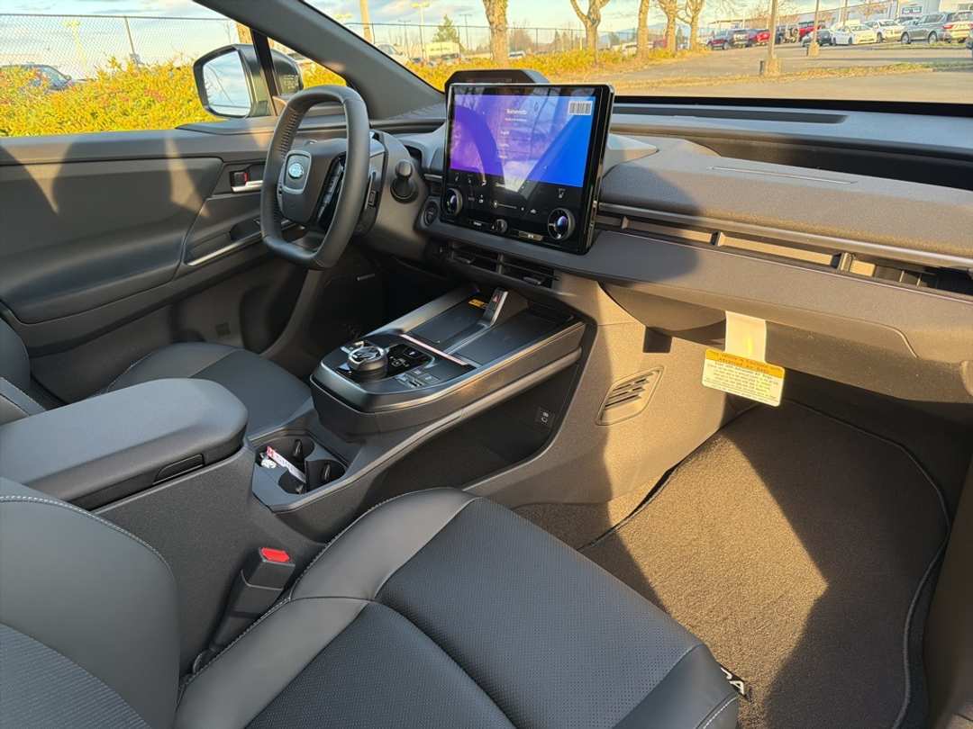 2026 Subaru Solterra Limited - Image 30