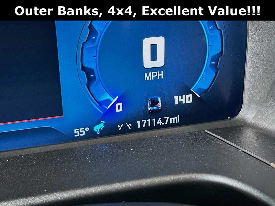 2025 Ford Bronco Sport Outer Banks - Image 13