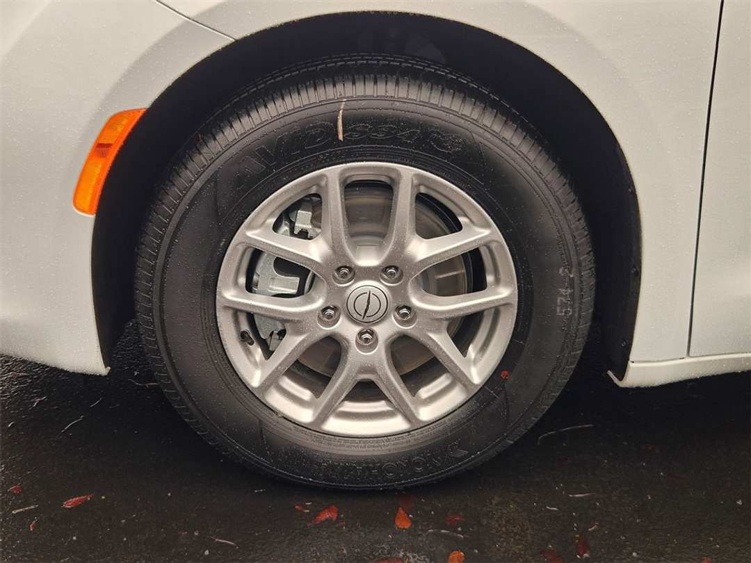 2026 Chrysler Voyager LX - Image 41
