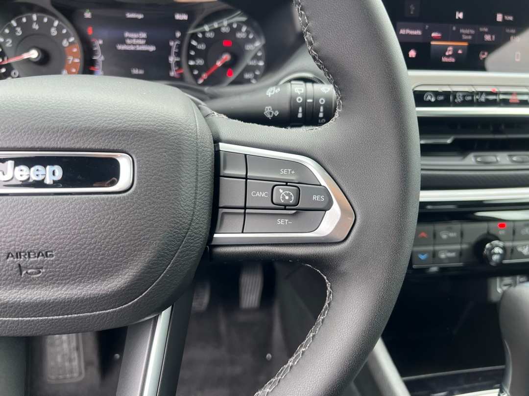 2026 Jeep Compass Latitude - Image 15