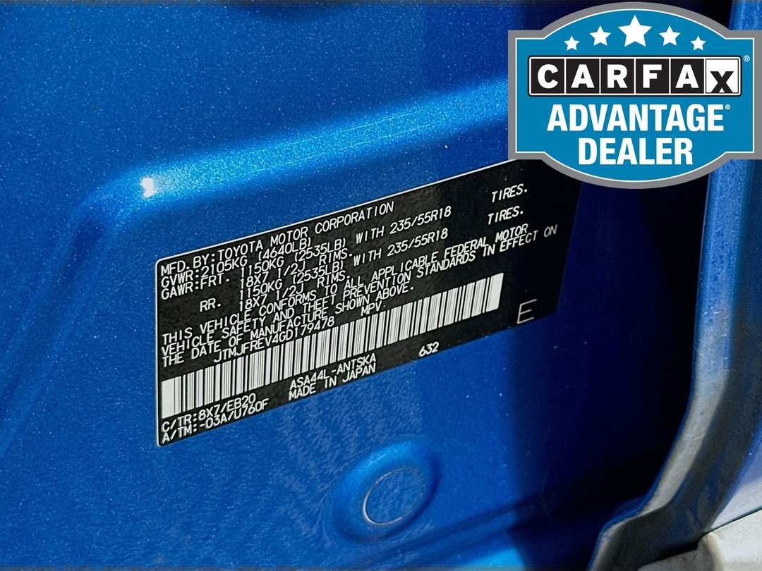 2016 Toyota Rav4 SE - Image 32