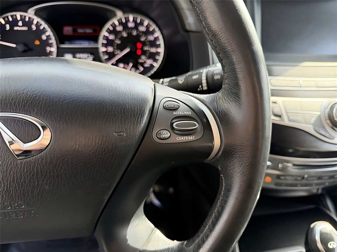 2019 INFINITI Qx60 LUXE - Image 18