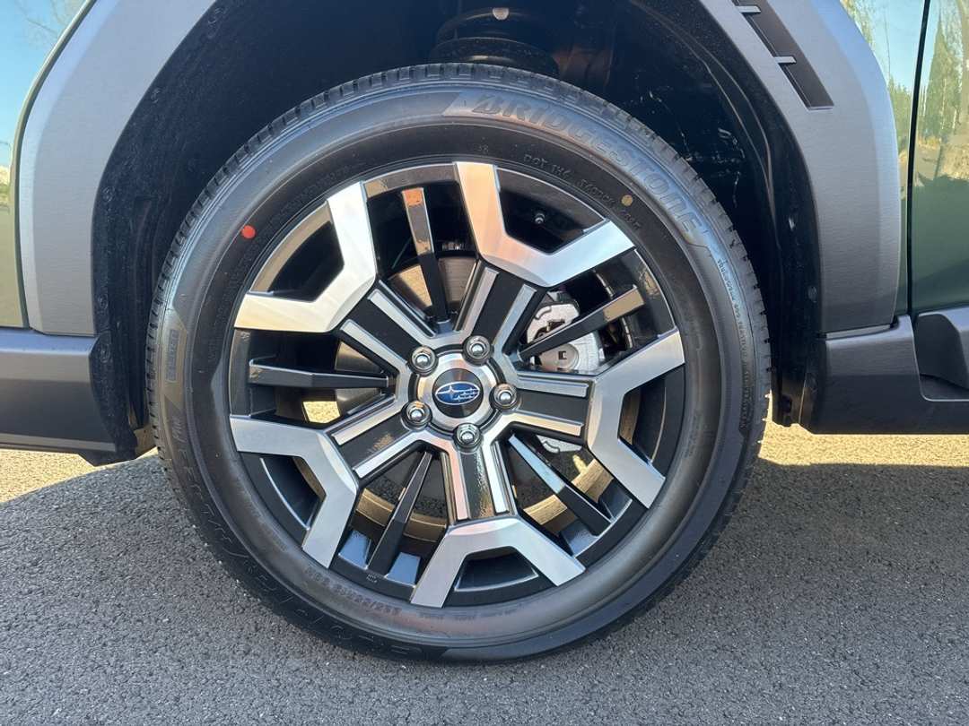 2026 Subaru Outback Touring XT - Image 9