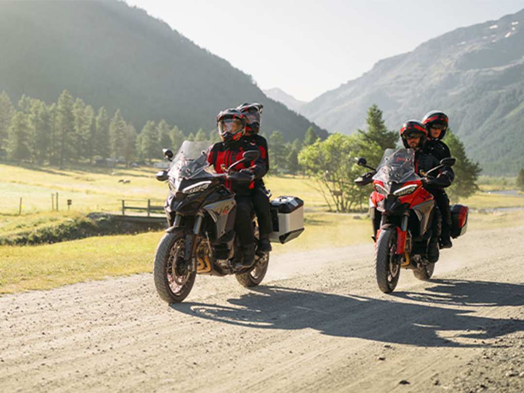 2025 Ducati Multistrada V4 S Travel & Radar - Image 28