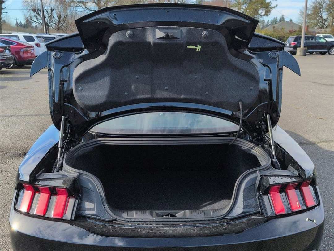 2026 Ford Mustang GT - Image 24